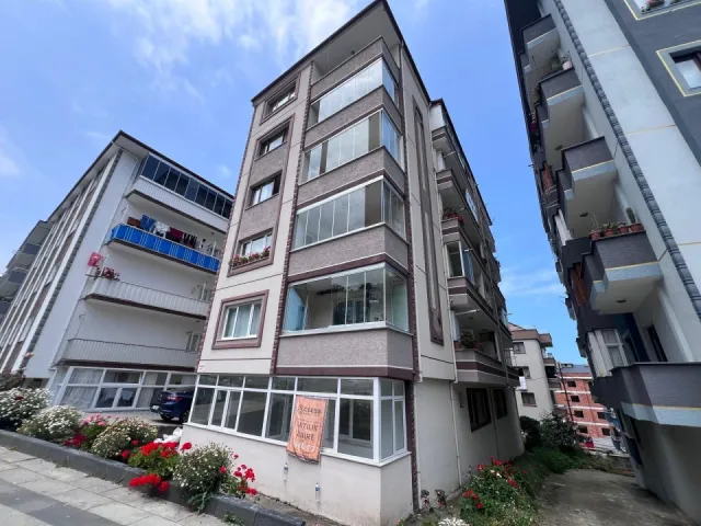 FLAT FOR SALE IN TRABZON NO 2 FIVEIRLI ENTRANCE FLOOR