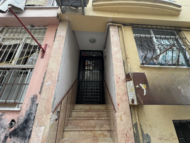 İSTANBUL BEYOĞLU HACIAHMET'TE 2+1 SATILIK DAİRE