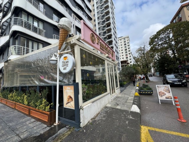 BOSTANCI'DA DEVREN KİRALIK DONDURMACI VE CAFE