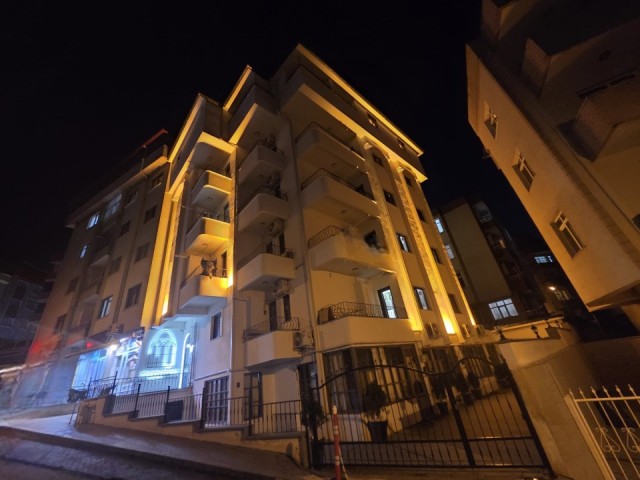 KALKINMA'DA YÜKSEK POTANSİYELLİ 5 KATLI SATILIK APART