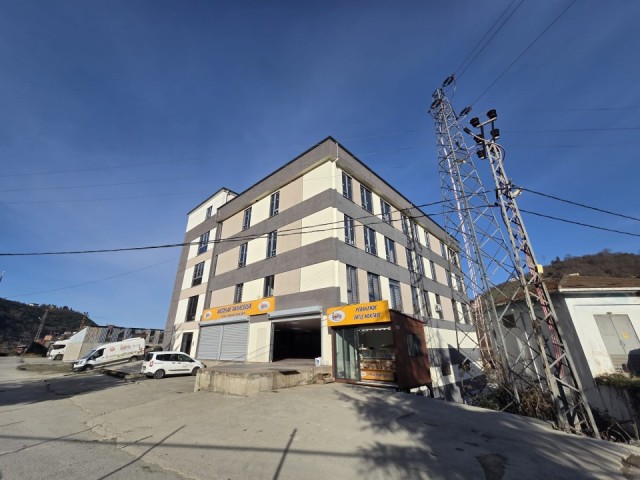 TRABZON YOMRA'DA ANA YOL ÜZERİNDE 600 M2 KİRALIK İŞYERİ